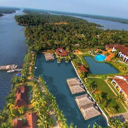 Plumeria Lake Resort & Spa Vayalār Exterior photo