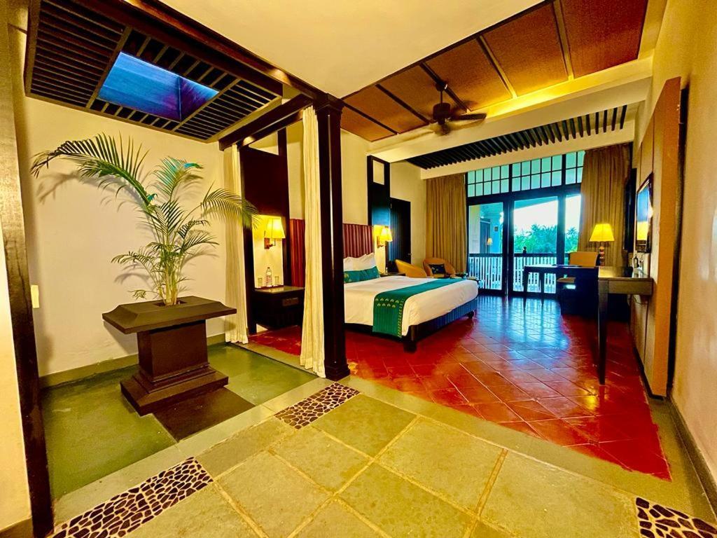 Plumeria Lake Resort & Spa Vayalār Exterior photo