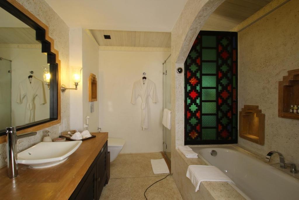 Plumeria Lake Resort & Spa Vayalār Exterior photo