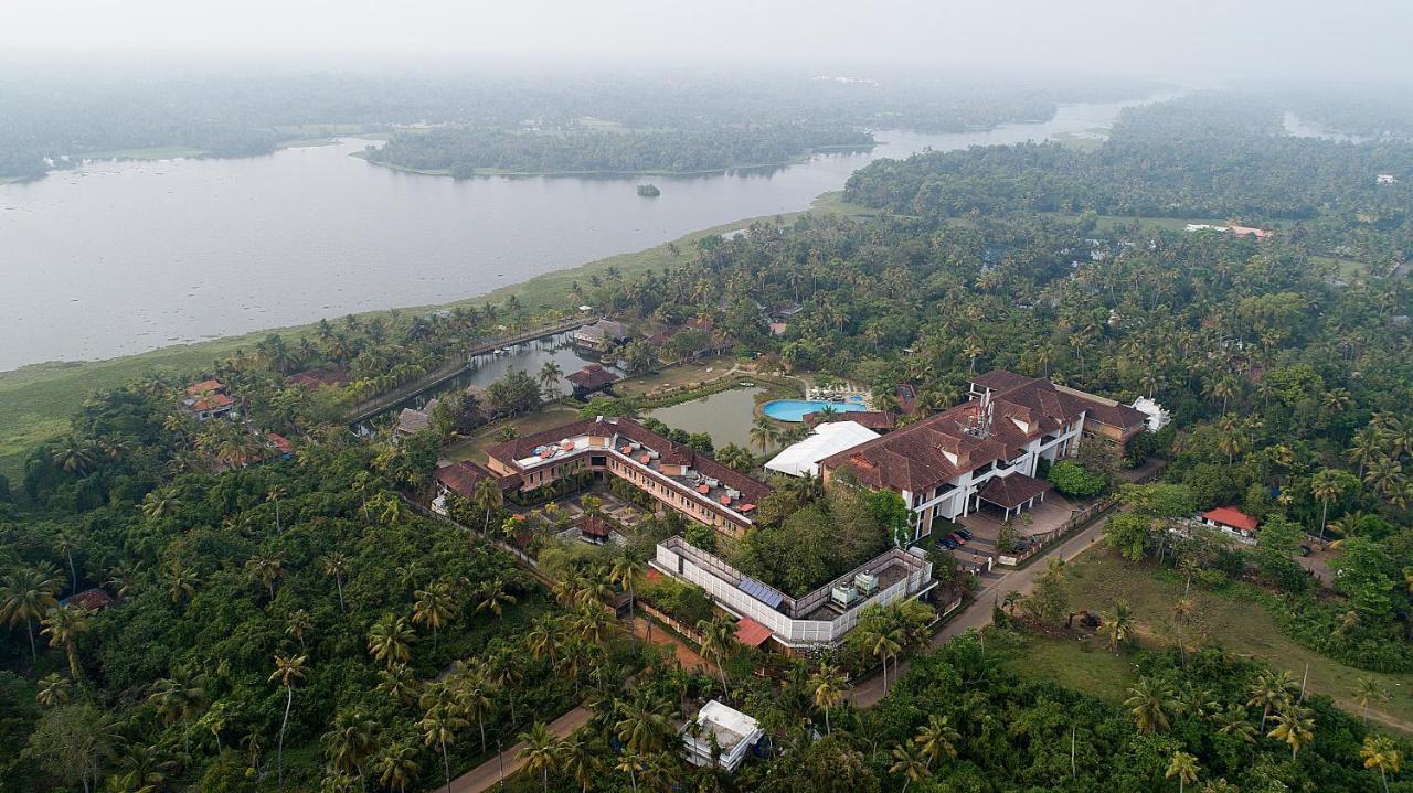 Plumeria Lake Resort & Spa Vayalār Exterior photo